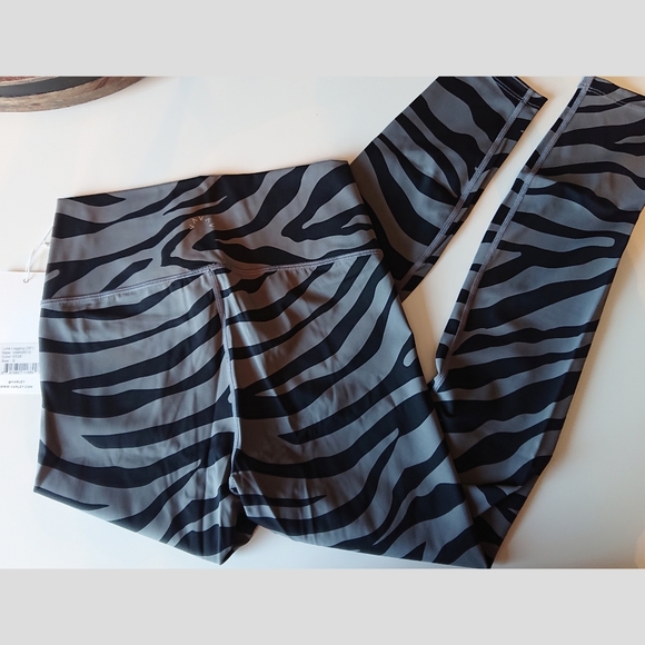 VARLEY Luna High Rise Legging in Steel Zebra - Picture 7 of 7